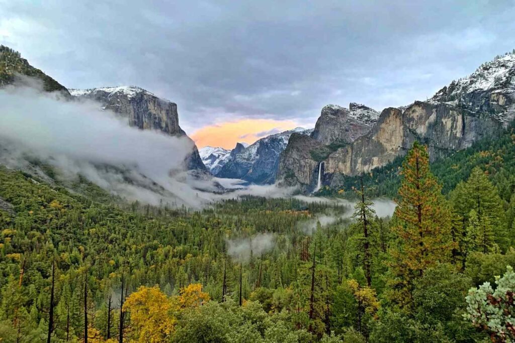 Yosemite National Park explorehub.ai
