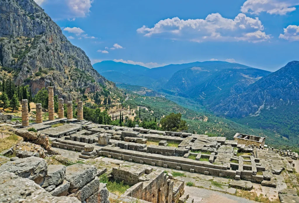 The Significance of Delphi in Ancient Greece explorehub